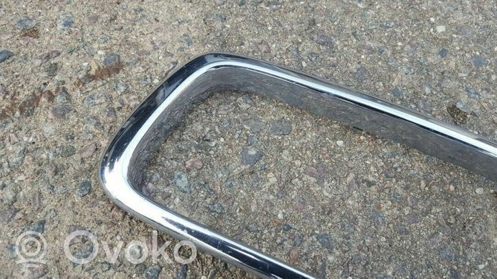 BMW 7 E38 Grille de calandre avant 8125816