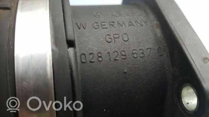 Audi 80 90 S2 B4 Rura / Wąż dolotowy powietrza 028129627B