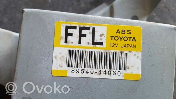 Toyota Picnic Bloc ABS 8954044060