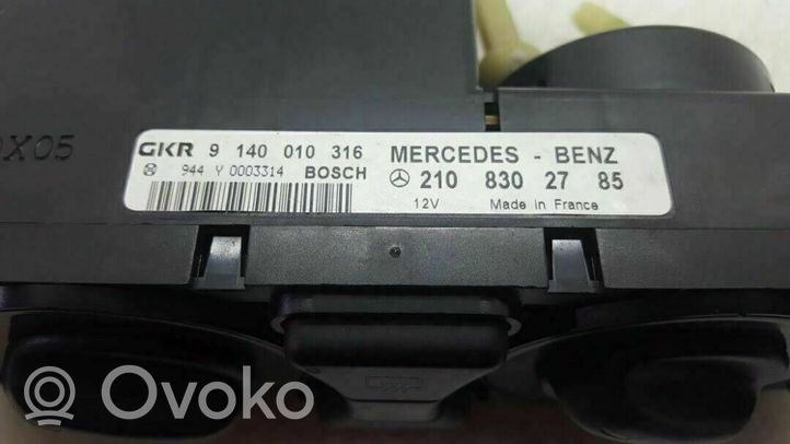 Mercedes-Benz E W210 Centralina del climatizzatore 2108302785