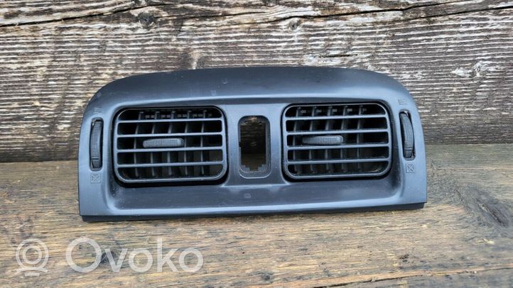 Mazda 626 Griglia di ventilazione centrale cruscotto gm933