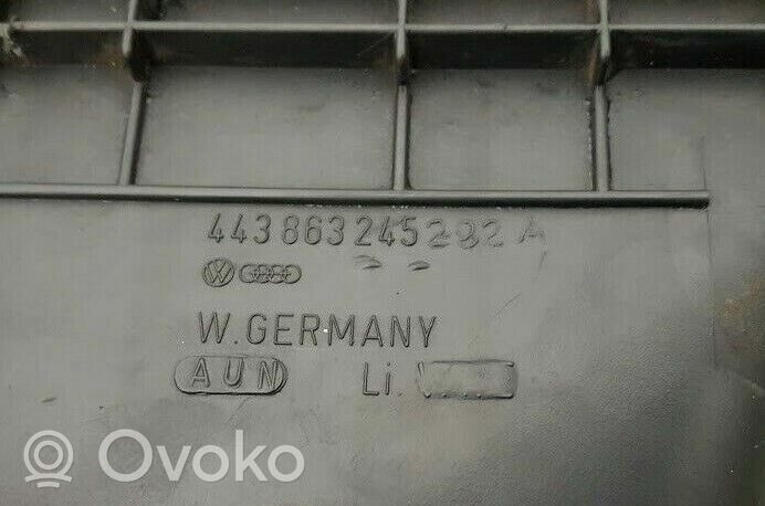 Audi 100 200 5000 C3 Griglia di ventilazione centrale cruscotto 443863245