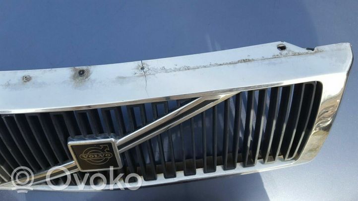 Volvo 440 Grille calandre supérieure de pare-chocs avant 906903