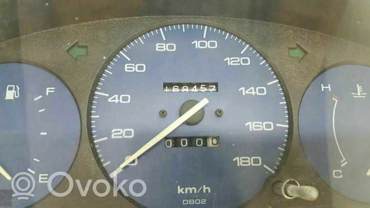 Mazda 121 Compteur de vitesse tableau de bord 769904042