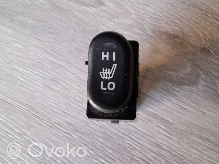 Mitsubishi Colt Sėdynių šildymo jungtukas 7L06