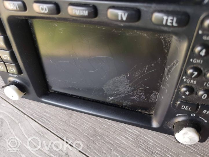 Mercedes-Benz E W210 Panel / Radioodtwarzacz CD/DVD/GPS A2108205689