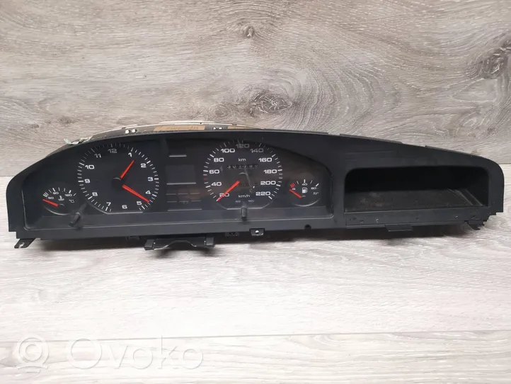 Audi 100 200 5000 C3 Tachimetro (quadro strumenti) 443919033DA