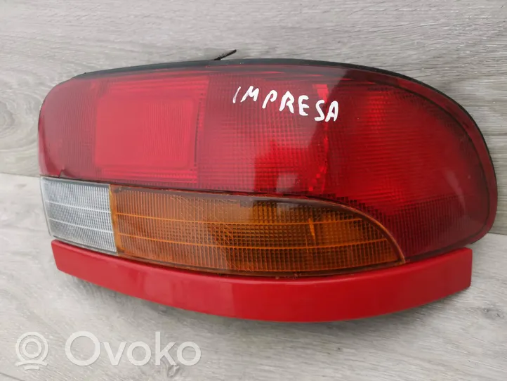 Subaru Impreza I Lampa tylna OEW2184