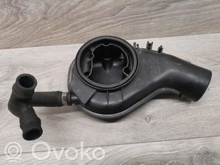 3900060963 Volkswagen Golf III Air intake hose/pipe, 59.00 € | RRR 