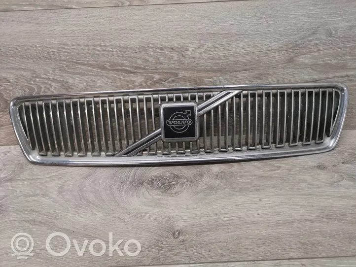 Volvo S40, V40 Grille de calandre avant 803301