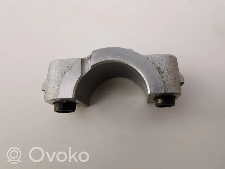 Volvo V70 Supporto dell’albero a camme A062