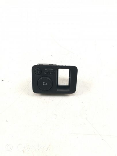 Honda CR-V Wing mirror switch M33212