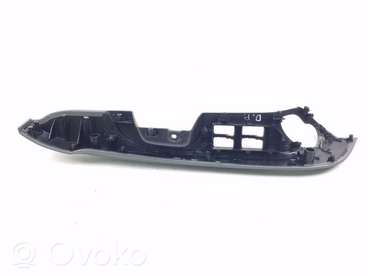 Hyundai Santa Fe Rivestimento della maniglia interna per portiera anteriore 827102026010