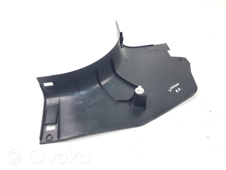 Mitsubishi Lancer X Rivestimento vano piedi laterale 7217A032