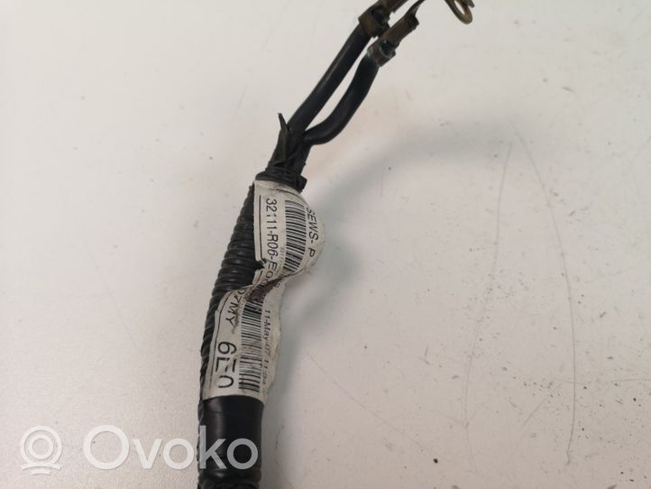 Honda CR-V Wires (starter motor) 32111R06E001