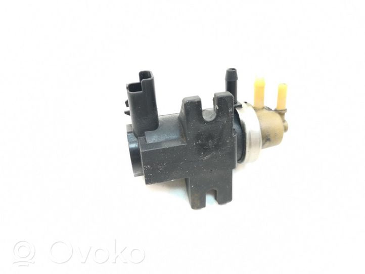 Ford Focus Vacuum valve 70163302