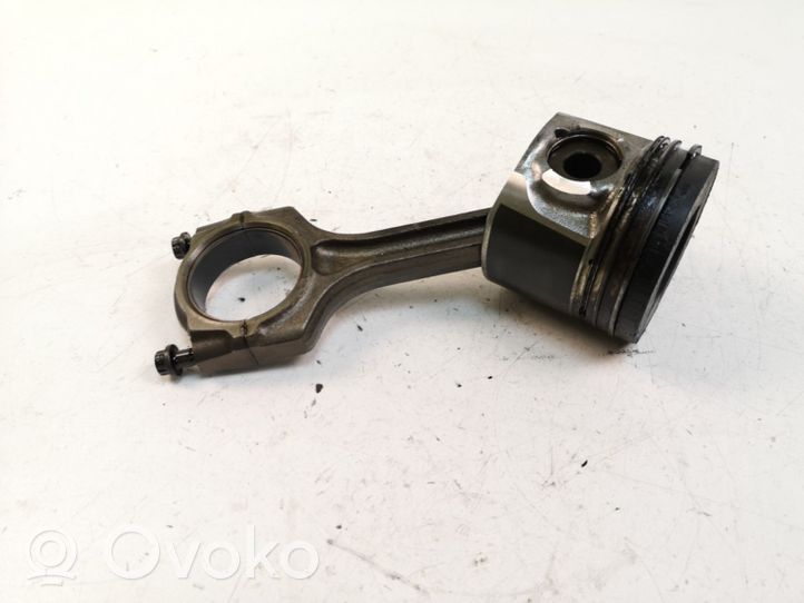 Honda CR-V Piston 