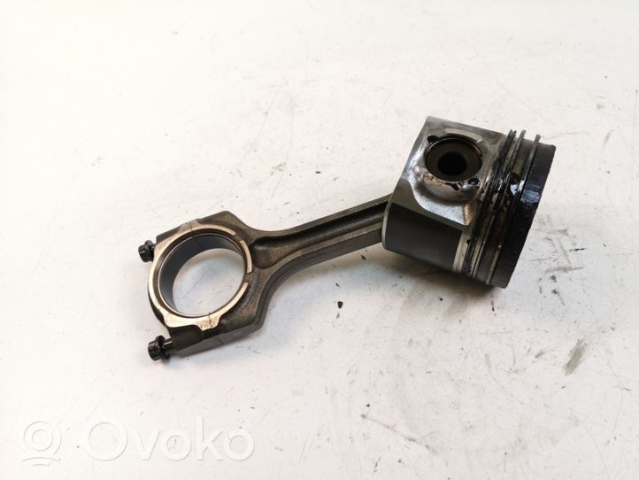 Honda CR-V Piston 