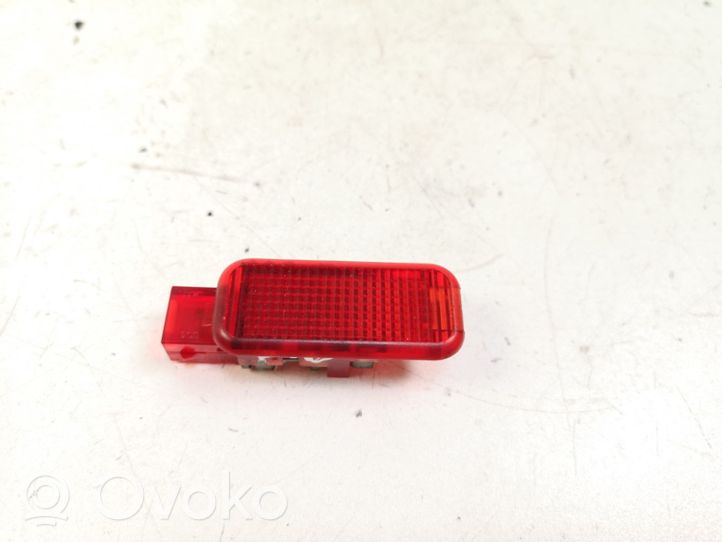 Audi A6 S6 C5 4B Luce interna per portiera anteriore 