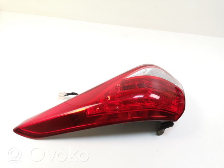 Hyundai i40 Lampa tylna 924023Z3