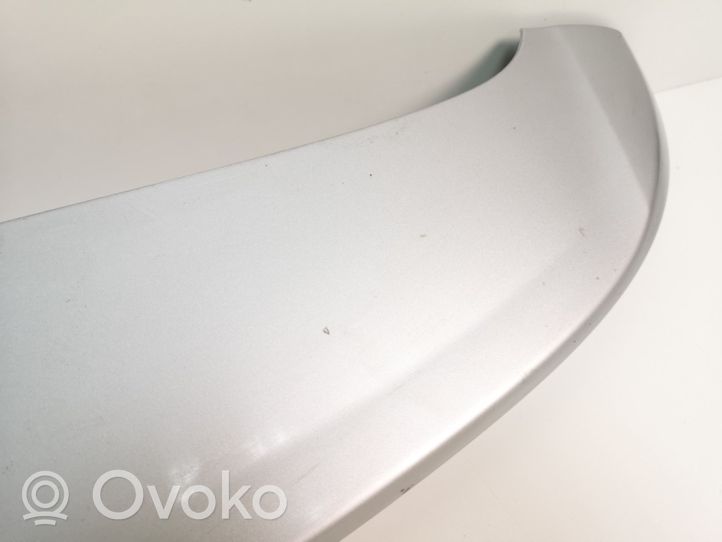 Toyota Verso Takaluukun/tavaratilan spoileri 768710F010