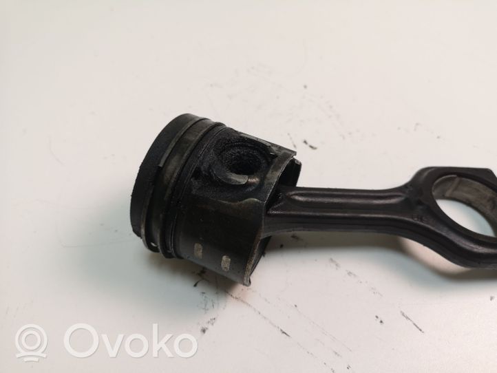 Ford Focus Piston 