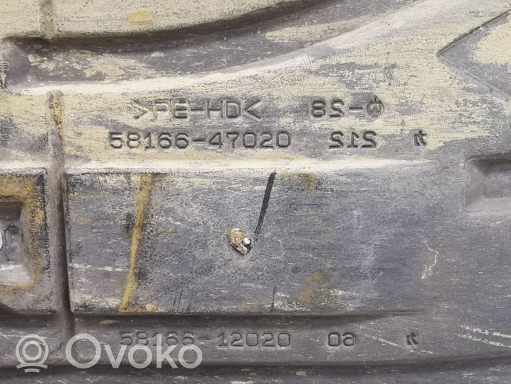 Toyota Prius (XW30) Moottorin alustan välipohjan roiskesuoja 5816647020