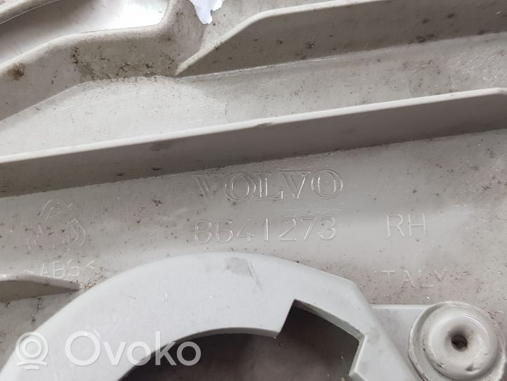 Volvo XC90 D-pilarin verhoilu (yläosa) 8641273