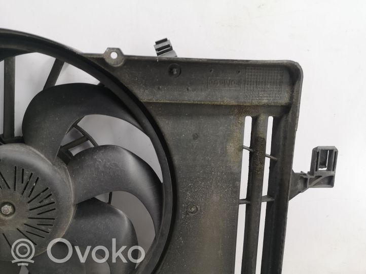 Ford C-MAX II Ventilatoru komplekts 8240588