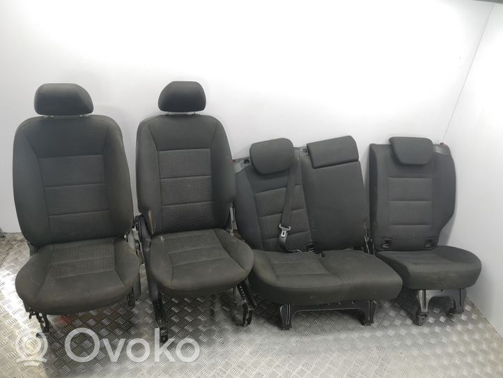 Mercedes-Benz B W245 Set interni 