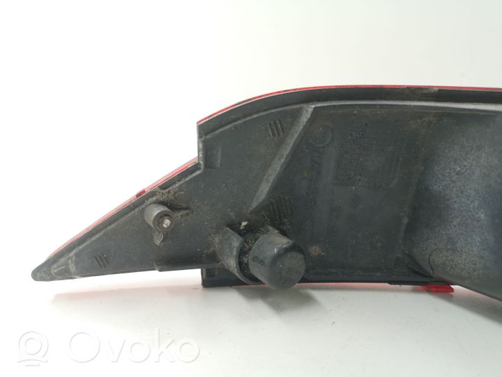 Ford Grand C-MAX Rear fog light 8A6115K272