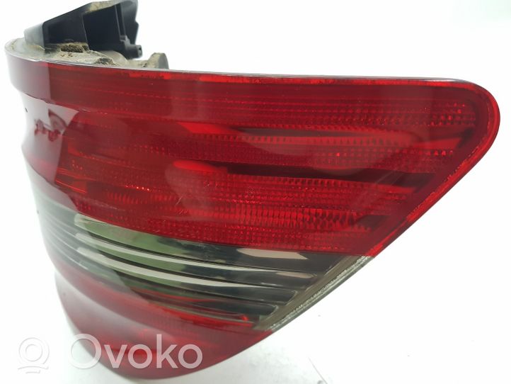 Mercedes-Benz B W245 Luci posteriori A1698202664