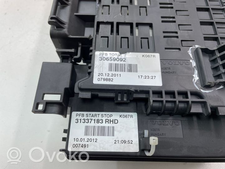 Volvo V60 Relais de batterie fusible 30659092