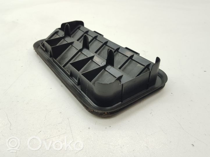 Chevrolet Captiva Quarter panel pressure vent 22702776