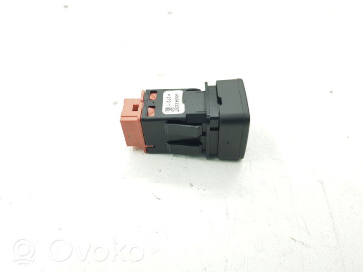 Citroen C4 II Bouton interrupteur de trappe à essence 96664235XT