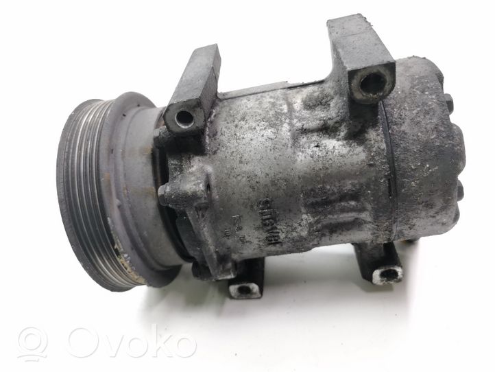 Renault Clio II Ilmastointilaitteen kompressorin pumppu (A/C) 2858305062