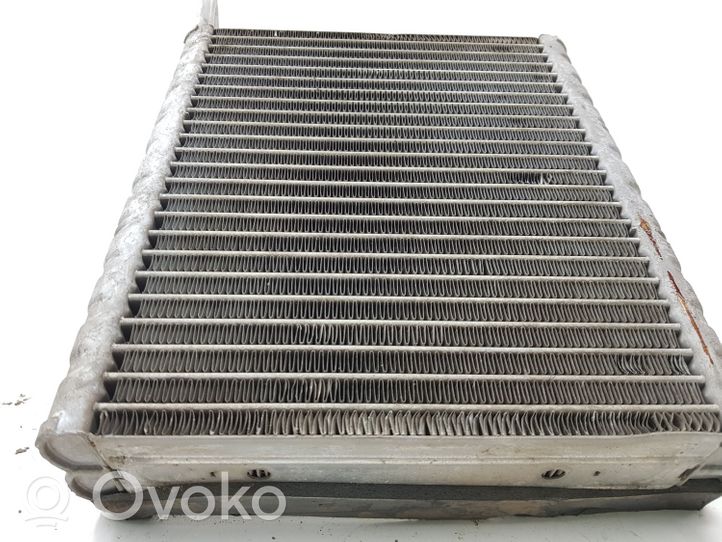 Volvo XC60 Oro kondicionieriaus radiatorius (salone) L5174006