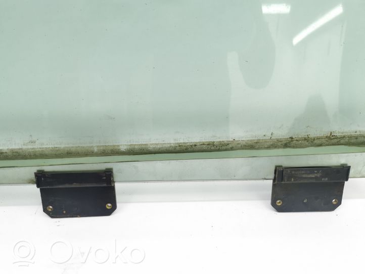 Ford Scorpio Rear door window glass E143R001057