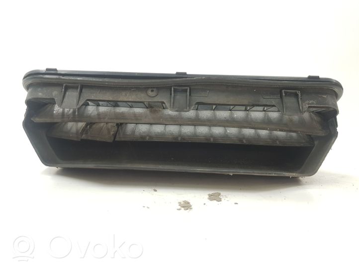 BMW 7 E65 E66 Quarter panel pressure vent 8386133