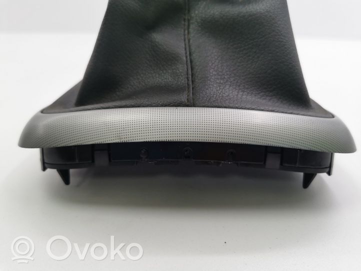 Nissan Qashqai Rivestimento in pelle/manopola della leva del cambio 13770A77