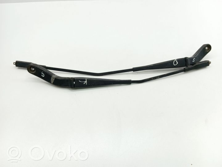 Mercedes-Benz A W169 Windshield/front glass wiper blade A1698201940