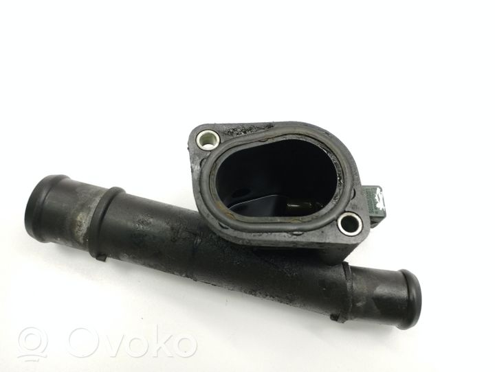 Volkswagen New Beetle Engine coolant pipe/hose 038121133