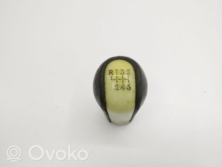 Toyota Corolla Verso AR10 Gear lever shifter trim leather/knob 