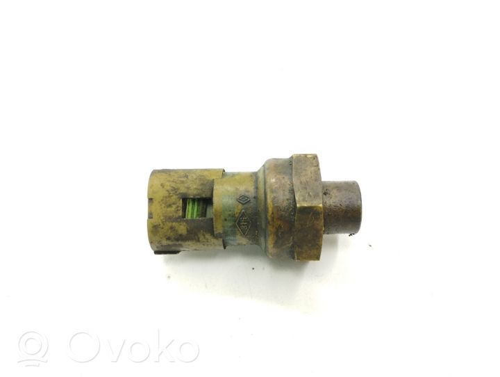 Renault Espace III Oil pressure sensor 