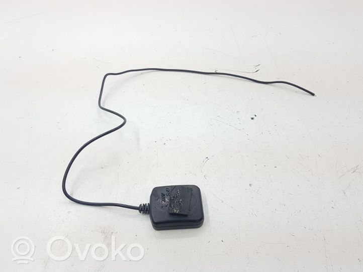 Mercedes-Benz ML W164 Antenne GPS 0731152