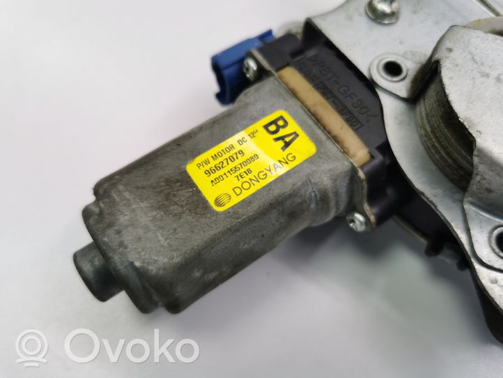 Chevrolet Captiva Elektryczny podnośnik szyby drzwi przednich 96627079