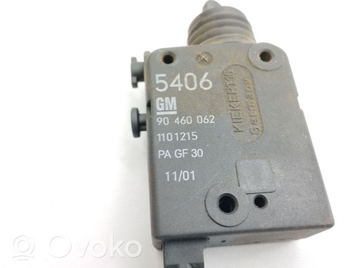 Opel Vectra B Stellmotor Heckklappe Kofferraumdeckel 90460062