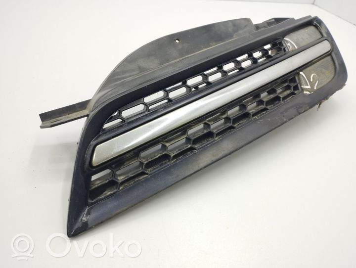 Nissan Micra Maskownica / Grill / Atrapa górna chłodnicy 62330BC400