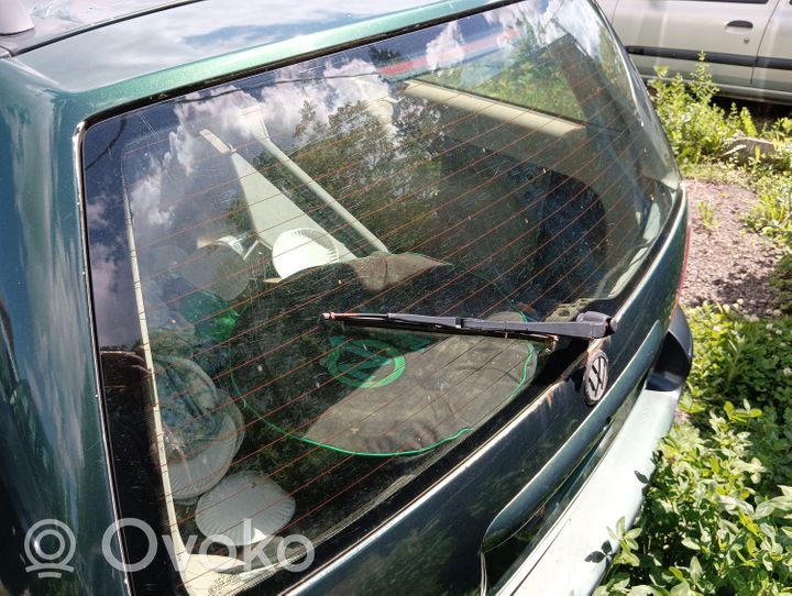 Volkswagen PASSAT B5 Heckfenster Heckscheibe 