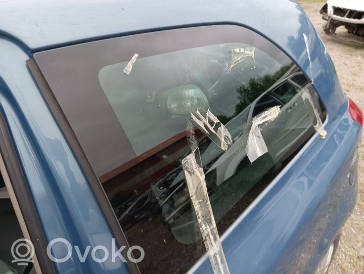 Toyota Yaris Galinis šoninis kėbulo stiklas 